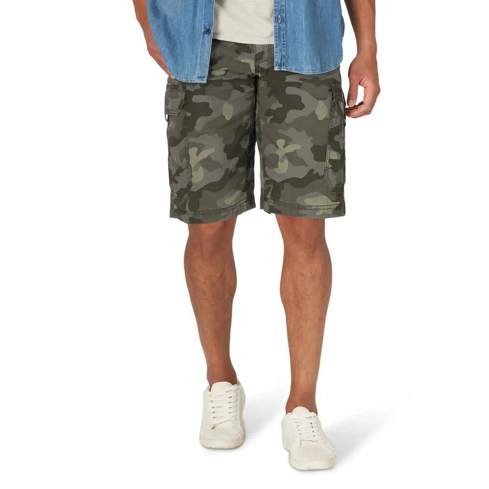 Lee Extreme Motion Crossroad Cargo Shorts Mens 42 Green Woodland Camo NEW